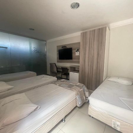 Mustang Hotel サルゲイロ エクステリア 写真